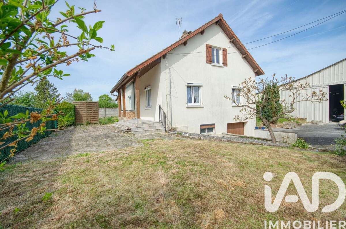 Maison 114 m² à Somme-Suippe  - photo 2