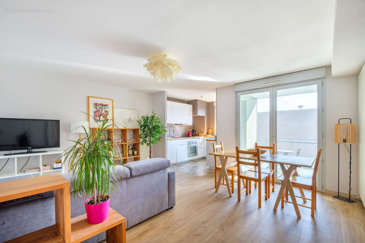 Appartement à LYON-9E