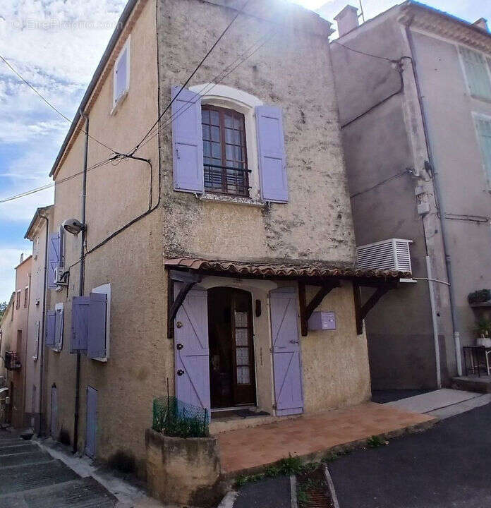 Maison à SAINTE-TULLE