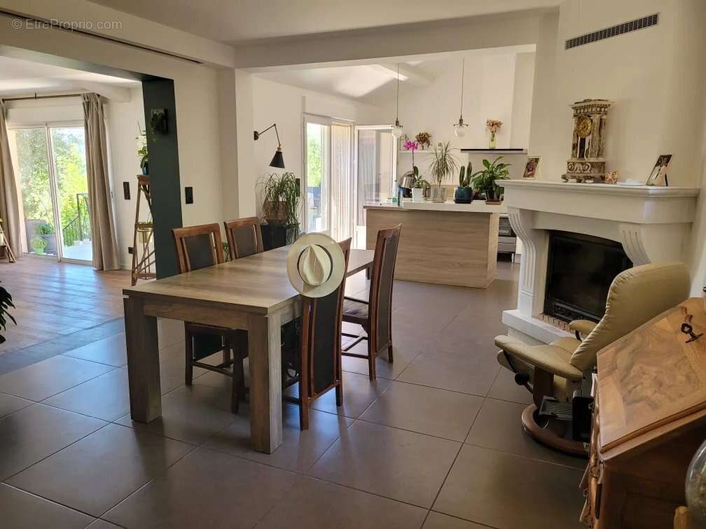 Maison à PEYMEINADE