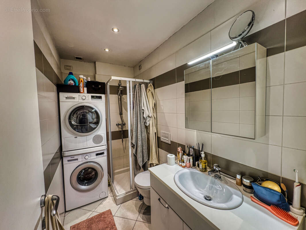 Appartement à ROQUEBRUNE-CAP-MARTIN