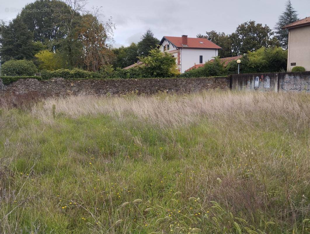 Terrain à MONT-DE-MARSAN