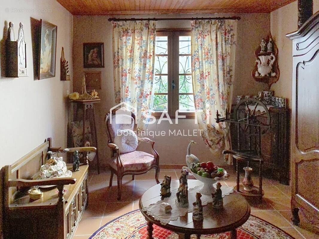 Photo 1 - Maison à NIMES