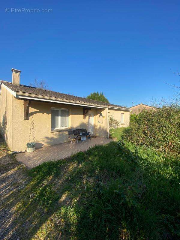 Maison à IZON