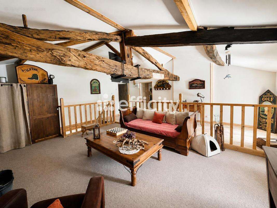 Maison 200 m² à Saint-Andre-De-Lidon  - photo 15