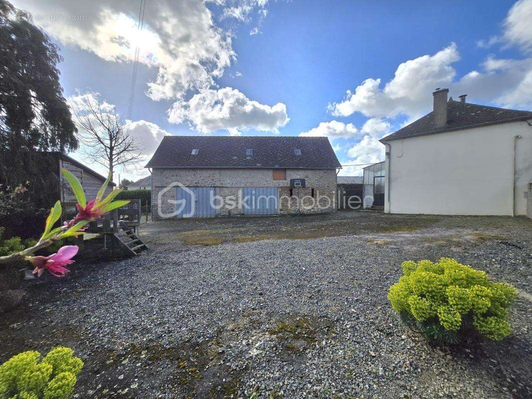Maison à MARTIGNE-SUR-MAYENNE