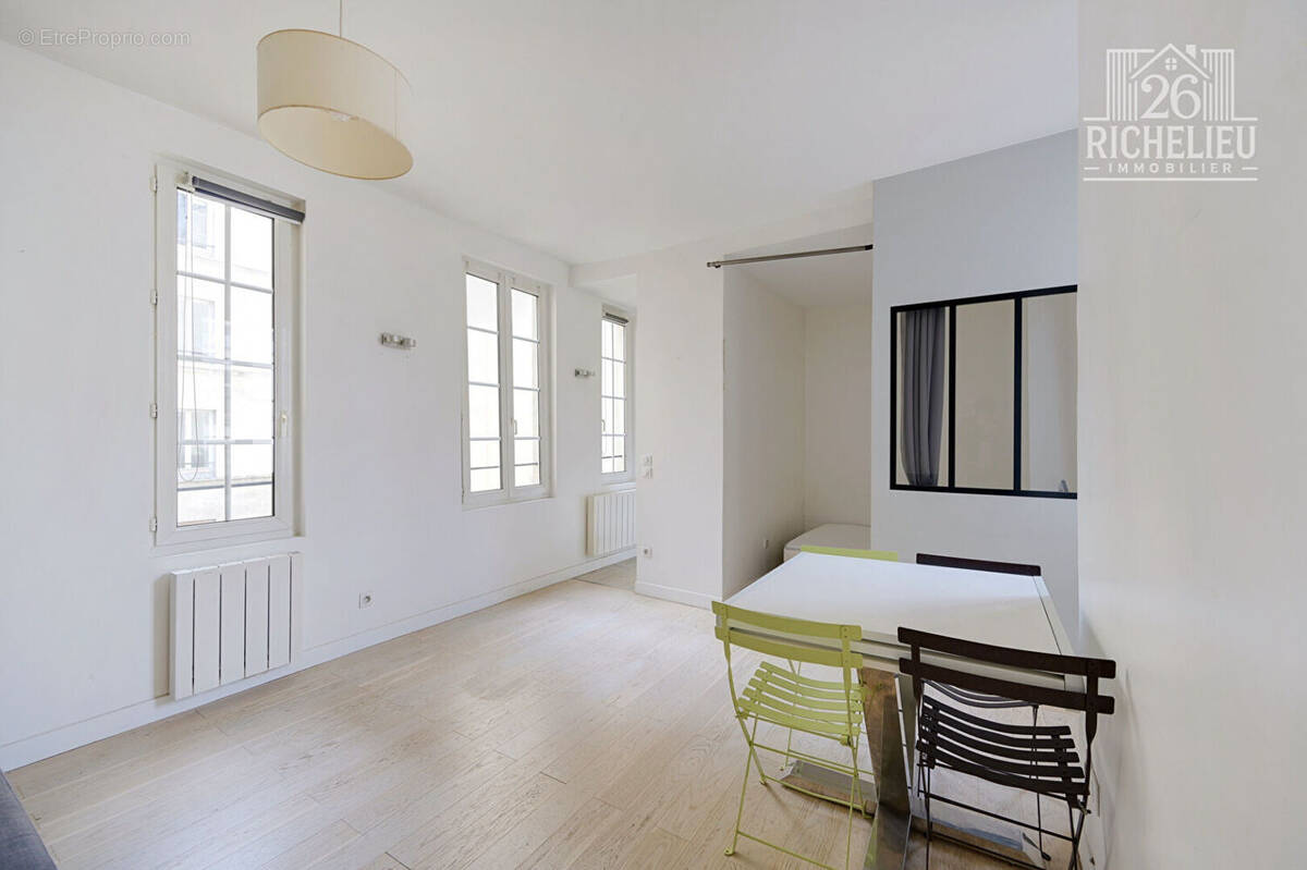 Appartement à PARIS-4E