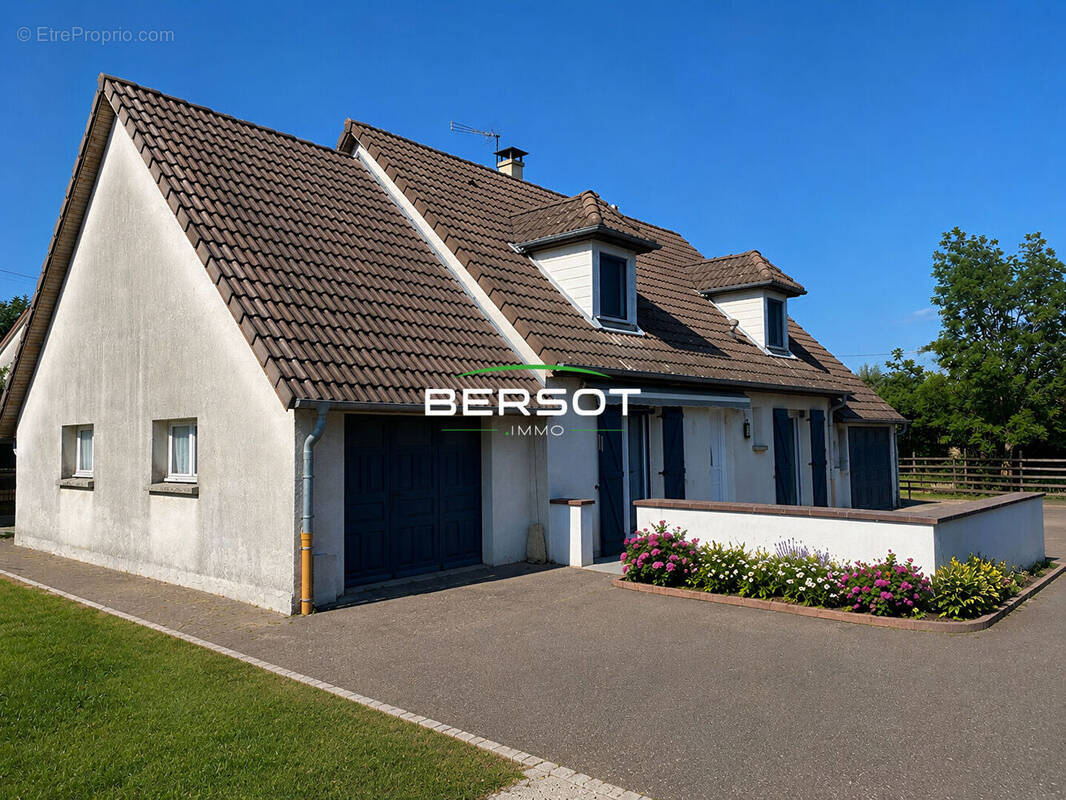 Maison à FAVERNEY
