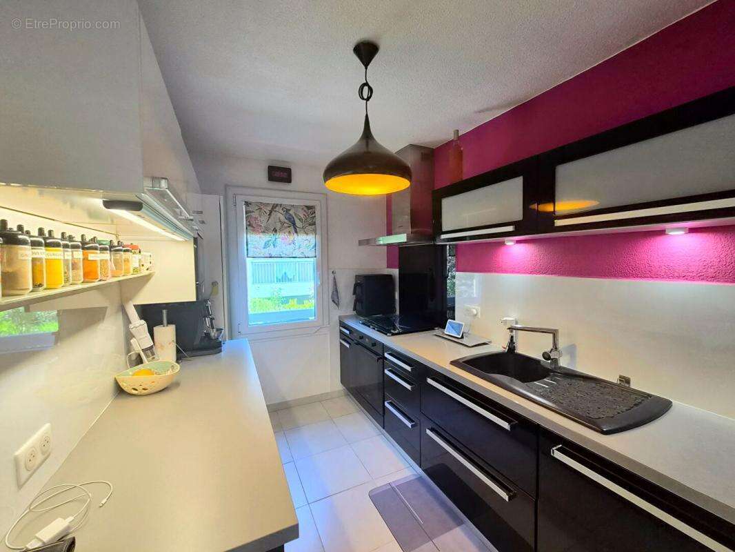 Appartement à SIX-FOURS-LES-PLAGES
