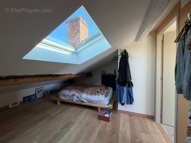 Appartement à SAINT-GENEST-LERPT