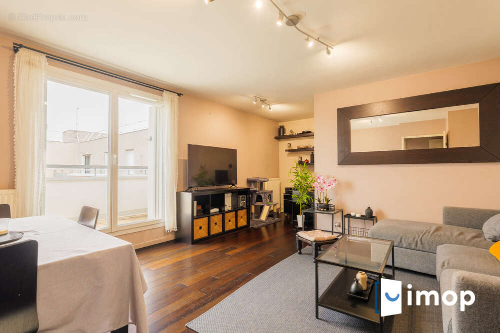 Appartement à BONNEUIL-SUR-MARNE