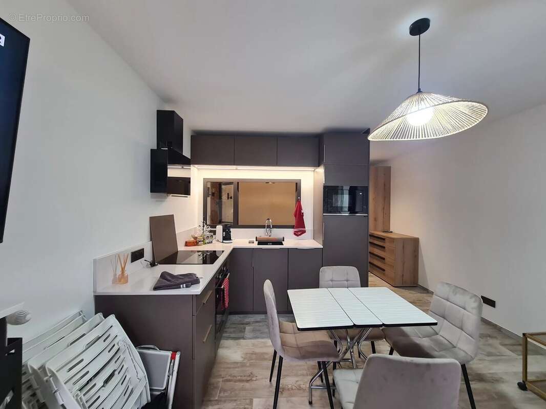 Appartement à VALLAURIS