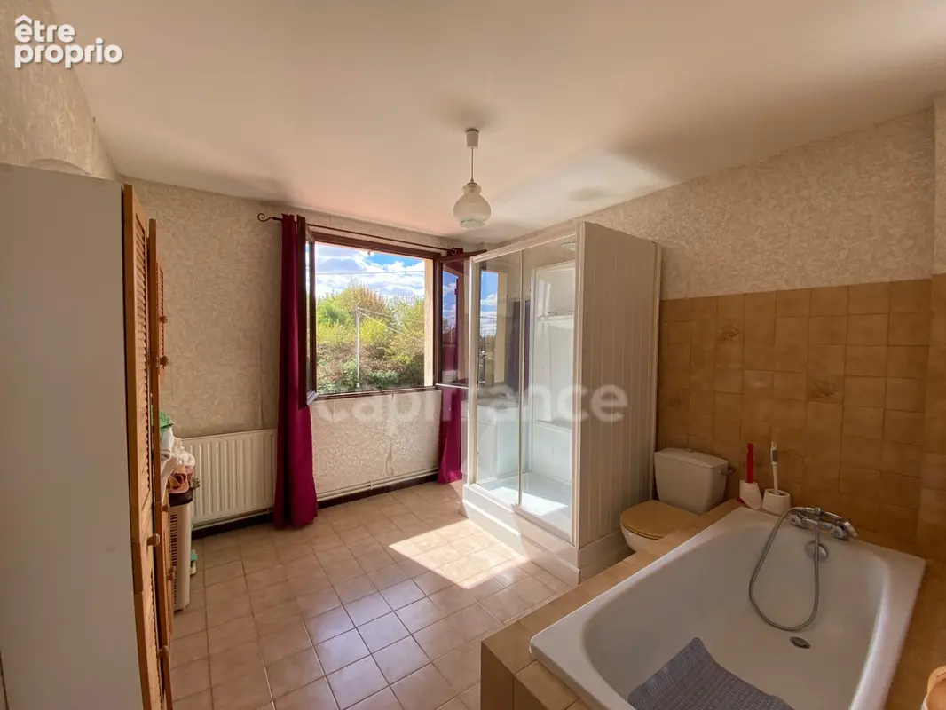 A 12 mns de Thouars Pavillon de 112m2 3 chambres avec beau terrain de 1900m2 - photo 8
