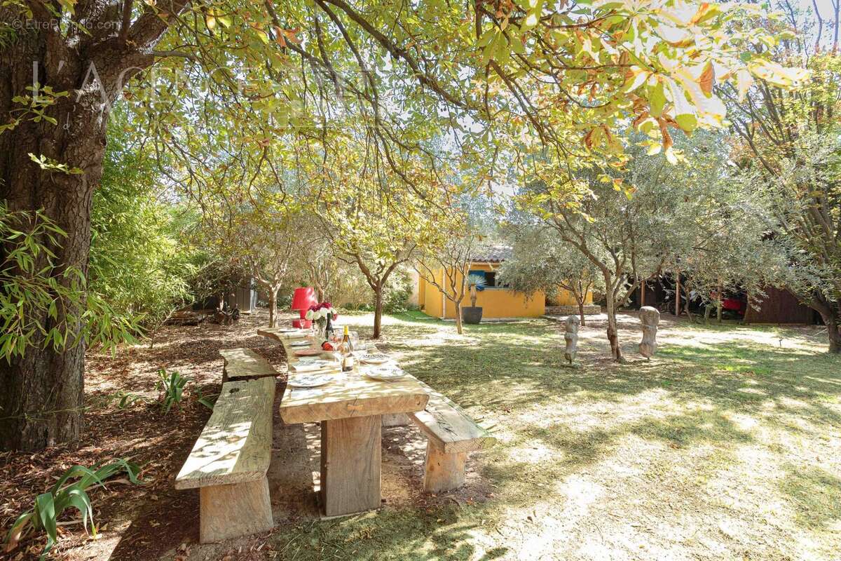 Appartement 120 m² à Aix-En-Provence  - photo 8