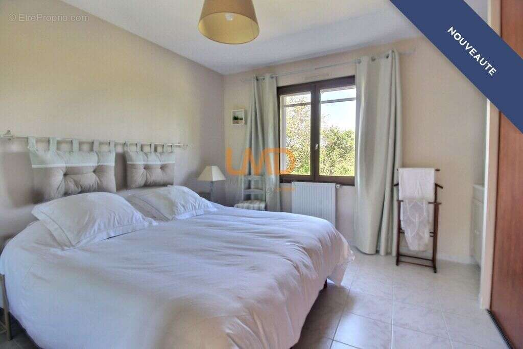 Maison à BURIE