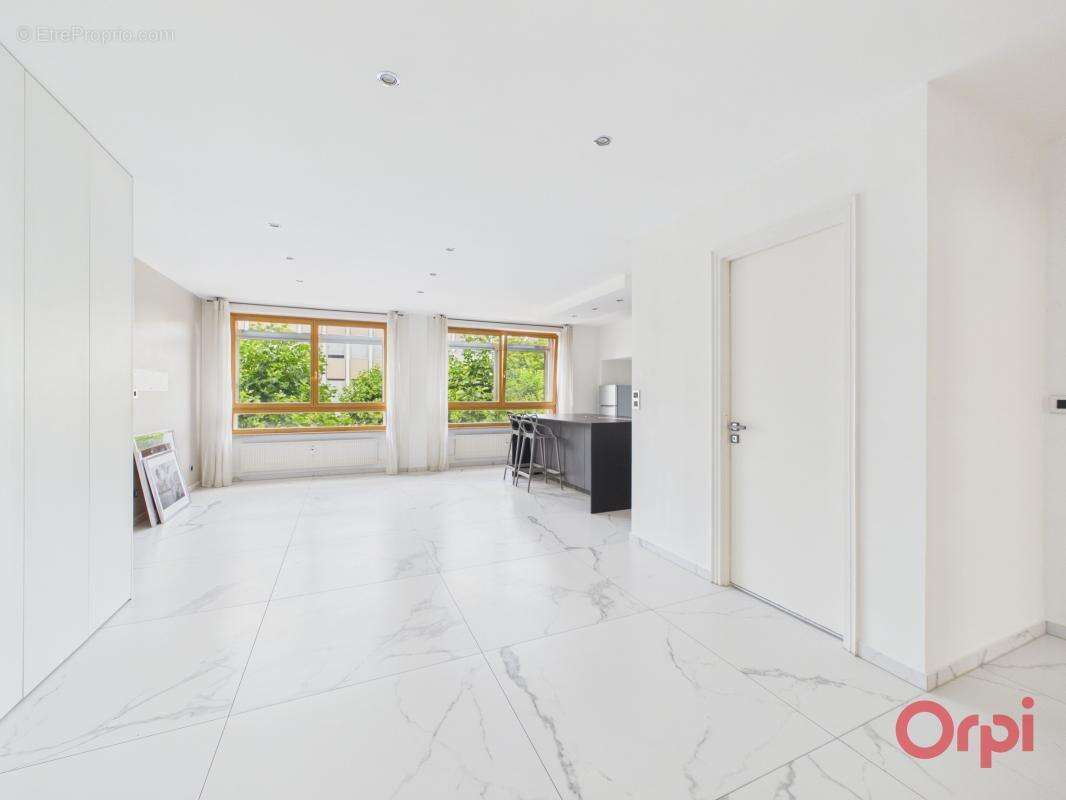 Appartement À Vendre - photo 6