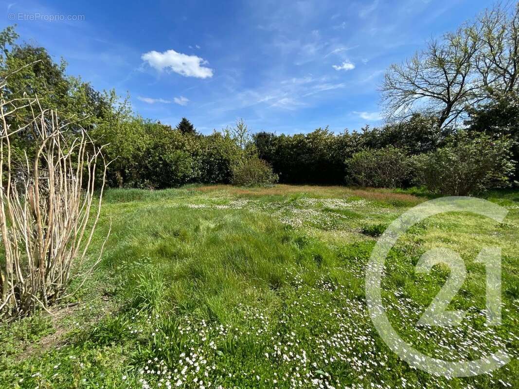 Maison à LES EGLISOTTES-ET-CHALAURES