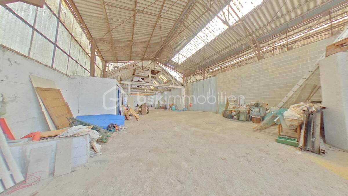 Parking à BRAY-SUR-SEINE