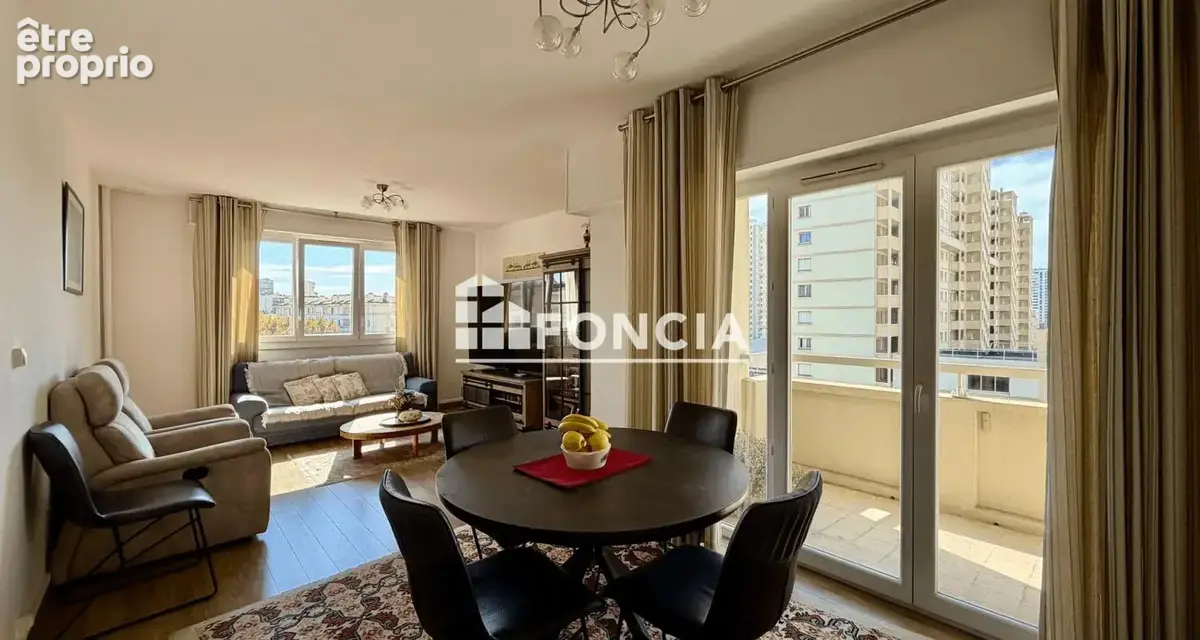 Toulon – port marchand / mourillon – magnifique t5 de 106 m² avec balcon-terrasse et petite vue mer - photo 5