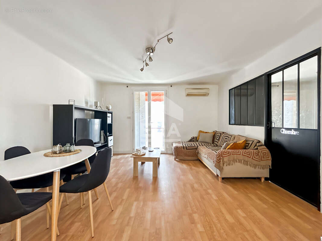 Appartement à MARSEILLE-13E