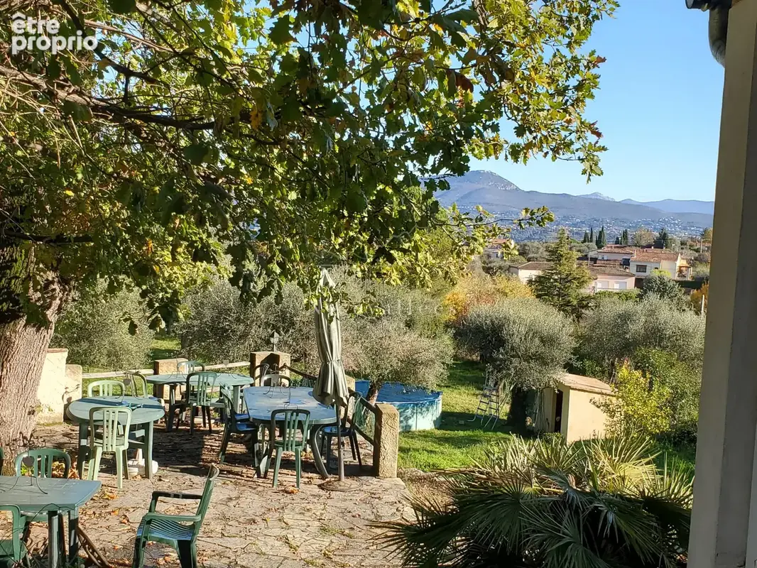 Villa 8 pièces sur 2330 m2 de terrain - photo 10