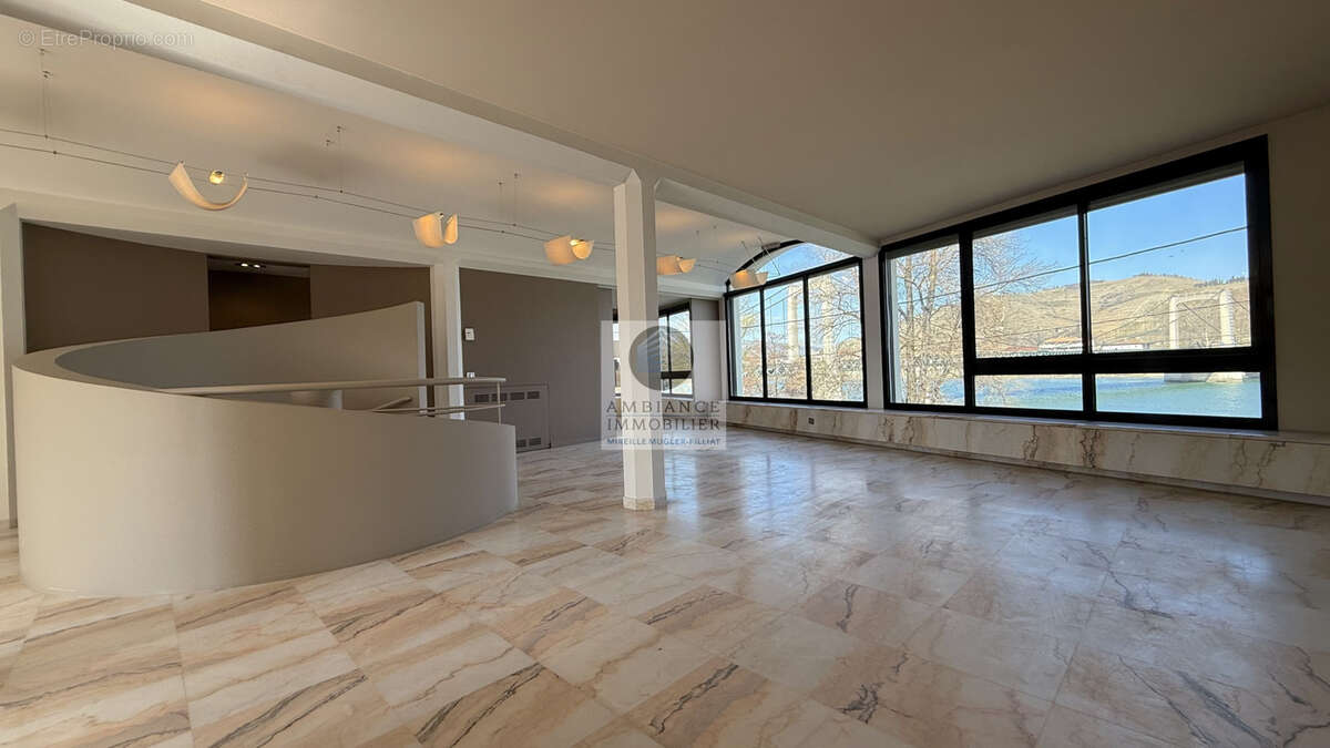 Maison à TOURNON-SUR-RHONE