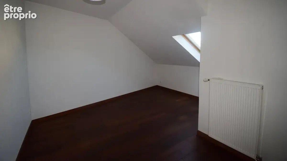 À VENDRE - QUARTIER JEANNE D'ARC - Appartement T5 111,90 m² au dernier étage - photo 14