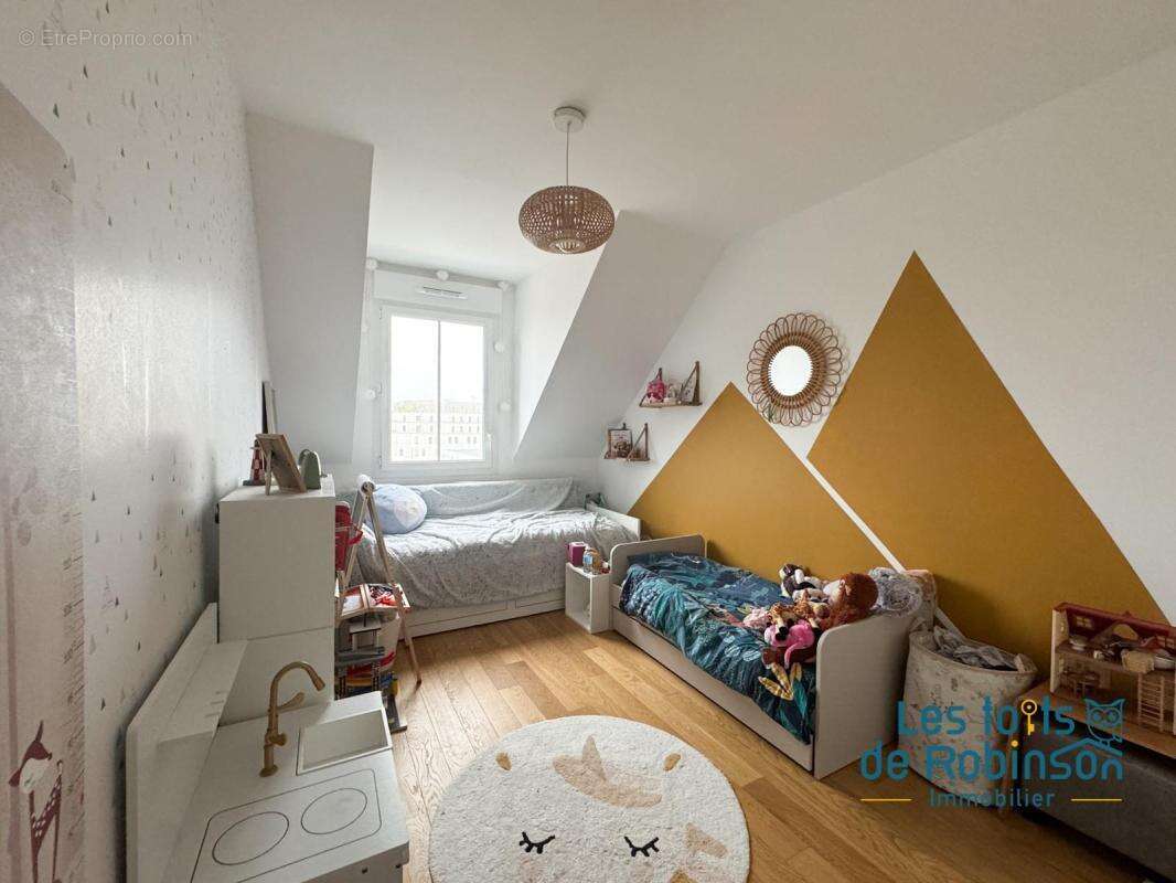 Appartement à LE PLESSIS-ROBINSON