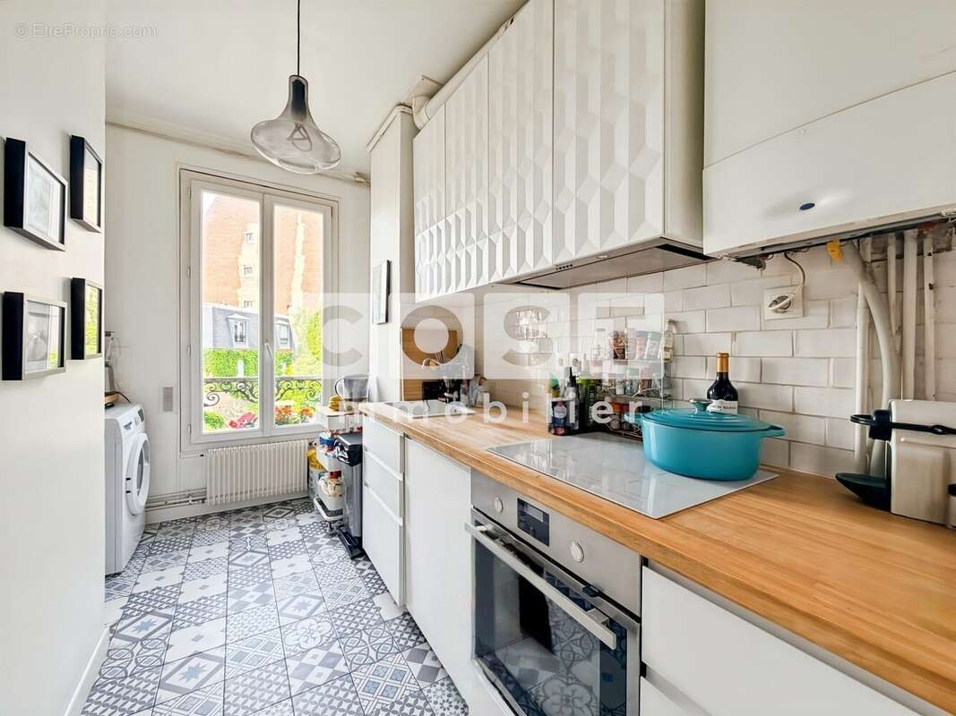 Appartement à ASNIERES-SUR-SEINE