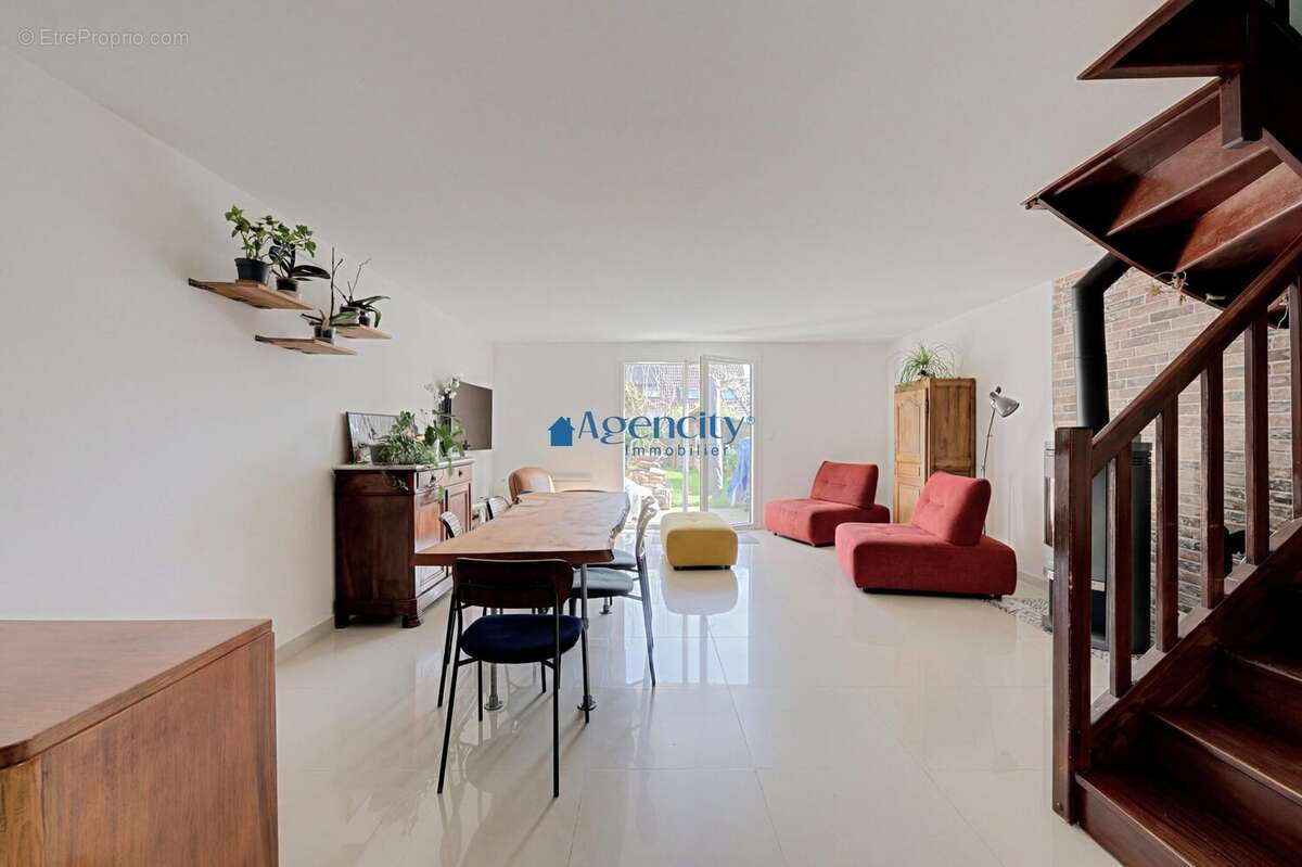 Maison à NOISY-LE-GRAND