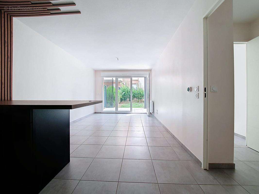 Appartement à SIMANDRES