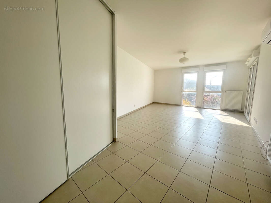 Appartement à MIONS