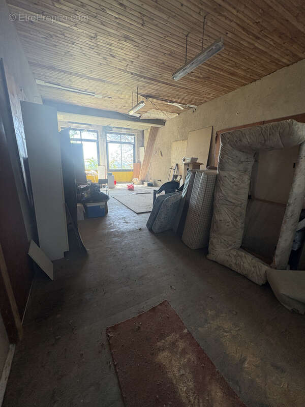 Maison à ISSERTEAUX