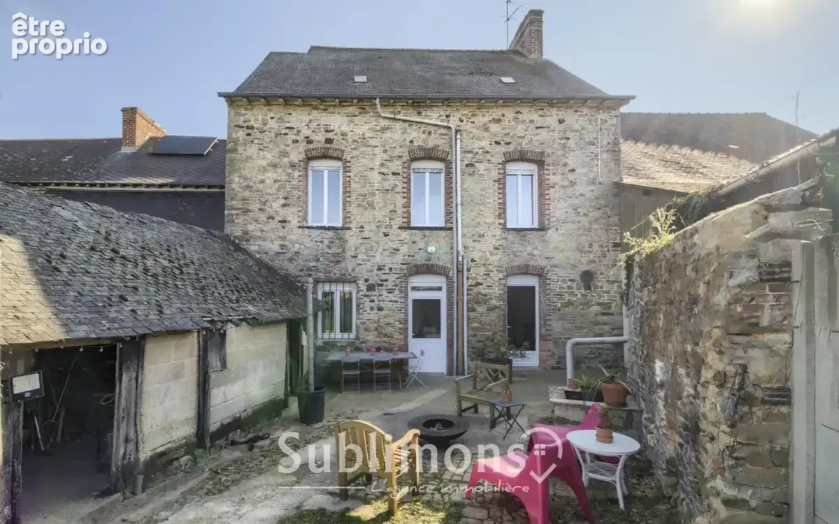 Tresboeuf - centre village - photo 2