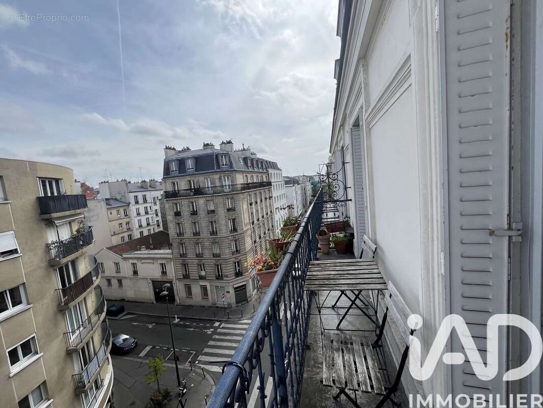 Photo 2 - Appartement à PARIS-18E