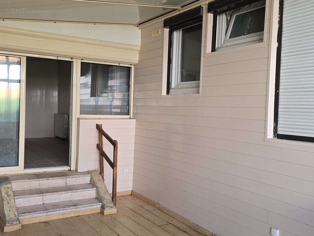 Maison à SAINTE-LUCE-SUR-LOIRE