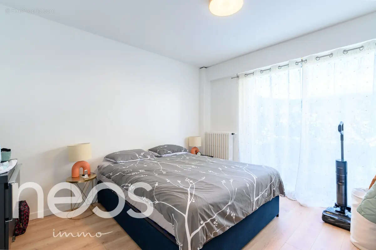 Appartement à SAINT-MAUR-DES-FOSSES
