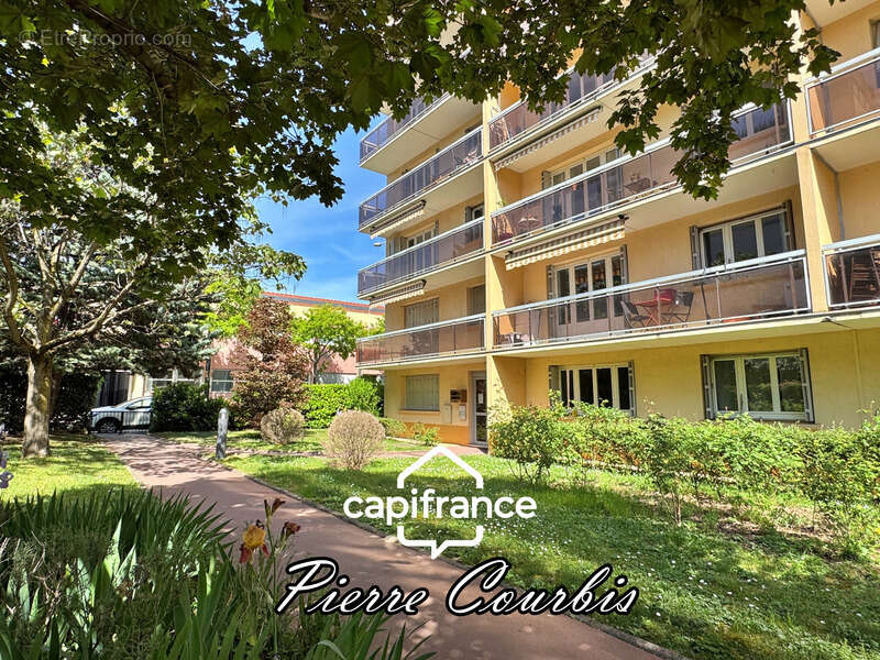 Appartement à LYON-8E