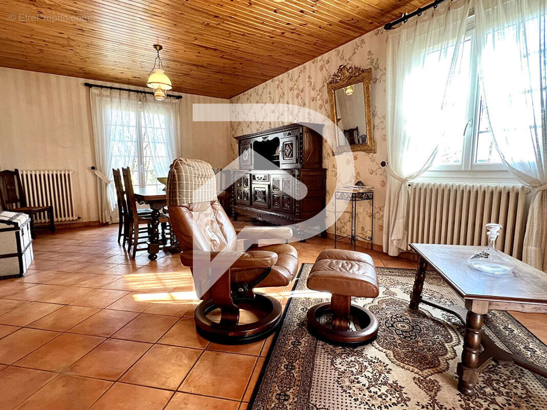 Maison à LAMONZIE-SAINT-MARTIN