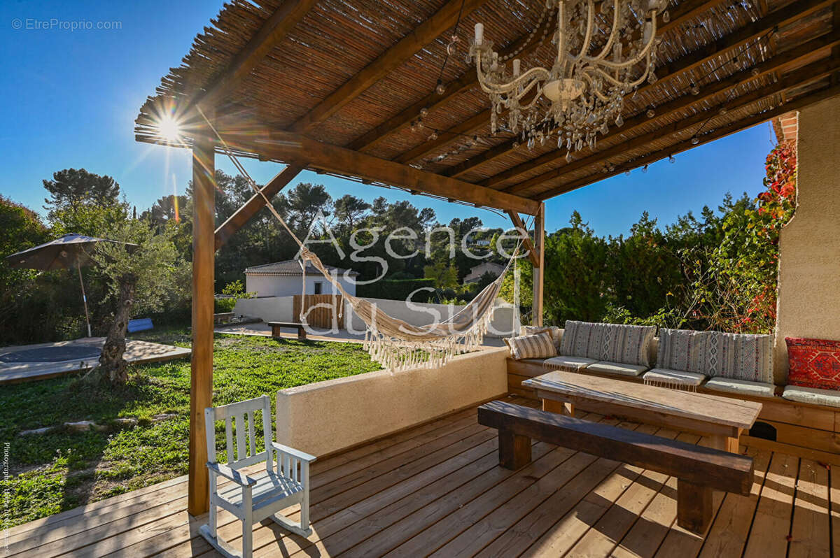 Maison à LA BOUILLADISSE