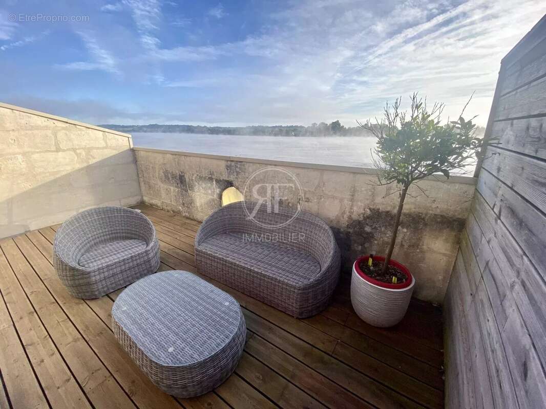 Appartement à VAYRES
