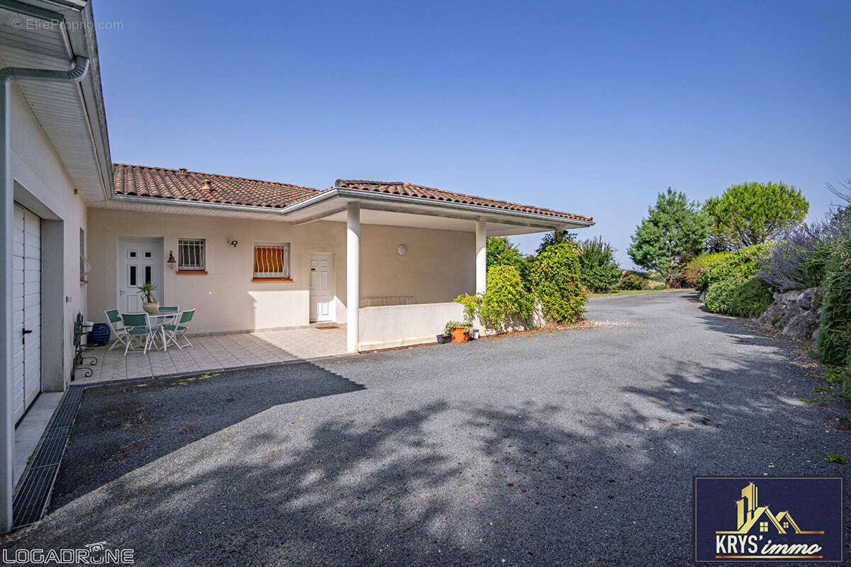 Propriété de caractère avec vue panoramique à Villeneuve/Lot - photo 8