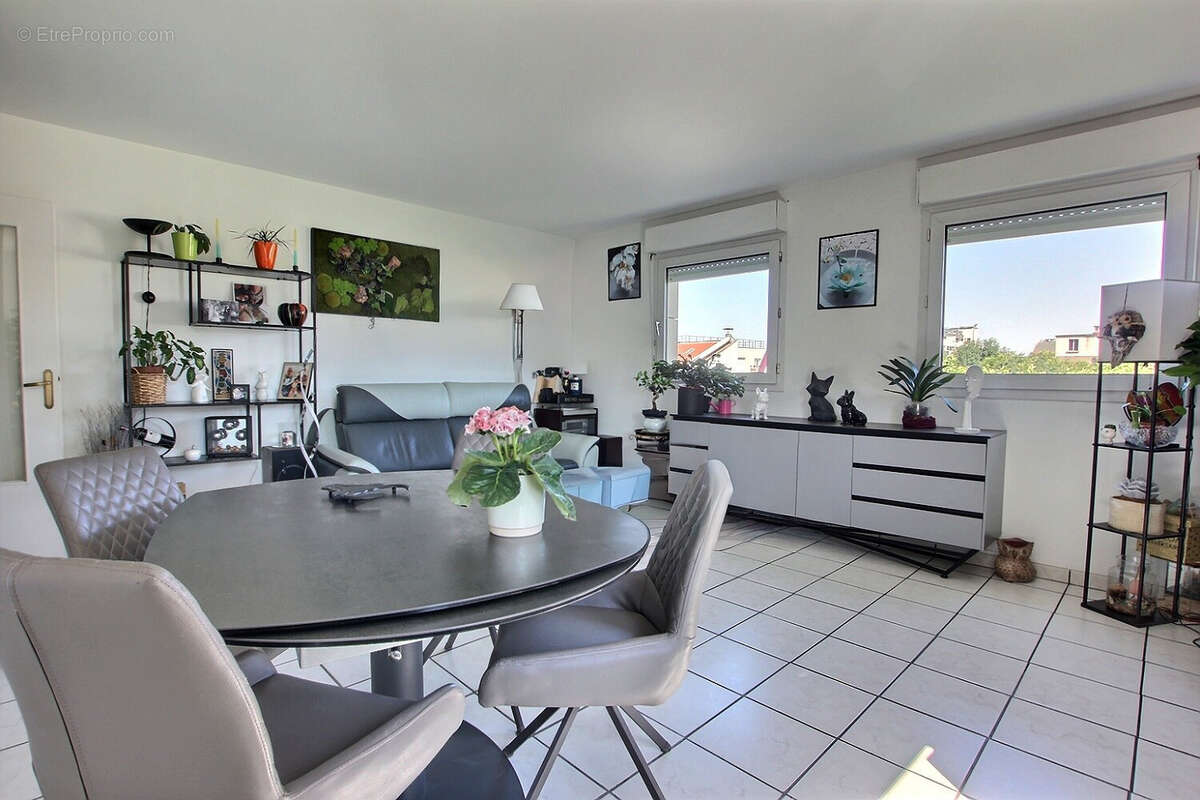 Appartement Le Pre Saint Gervais 3 pièce(s) 73m2 - photo 2