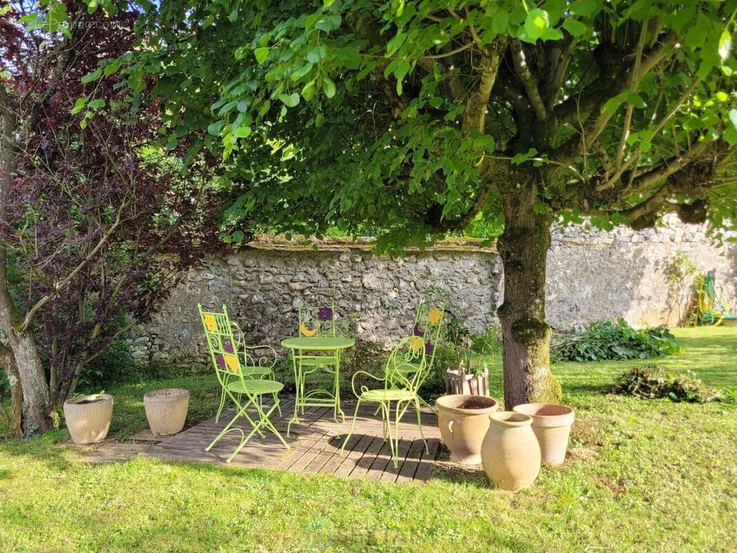 Maison à FONTAINEBLEAU