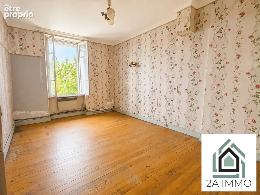 Maison 9 pièces 152 m² à vendre à Bourg-Lastic (63760) - photo 9