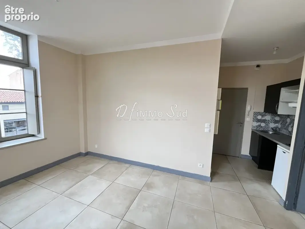 Appartement T2 de 29 m2 - Résidence récente - Face à la Gare - photo 4