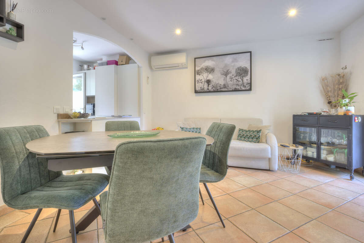 Maison à CAVALAIRE-SUR-MER