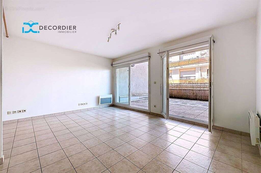 Appartement à EVIAN-LES-BAINS
