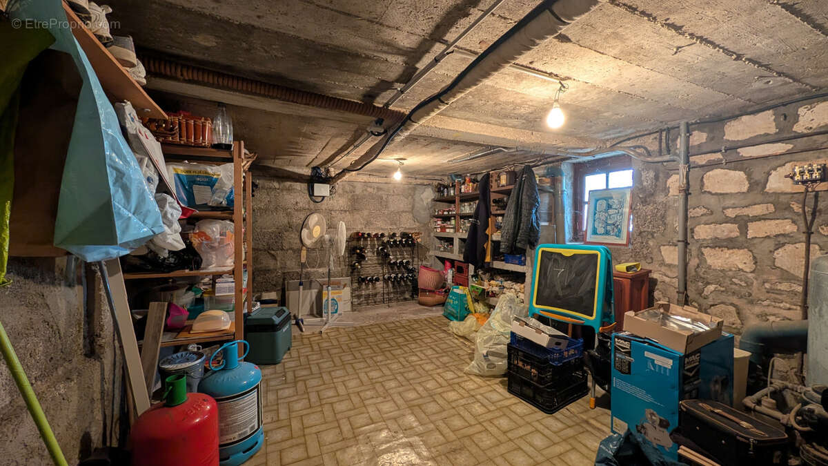 Maison à LA COURONNE