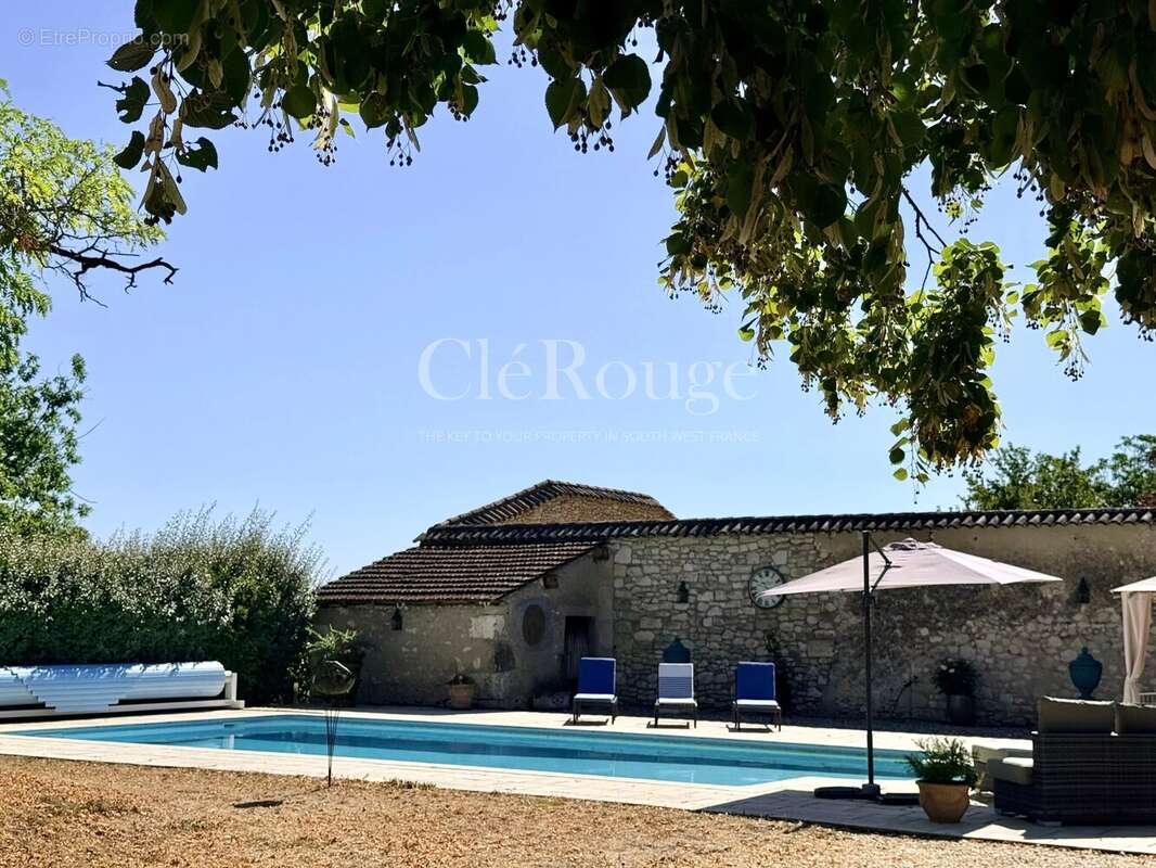 Près d'Eymet - Magnifique château de 5/6 chambres, sur un terrain de 1,6 hectare - photo 35